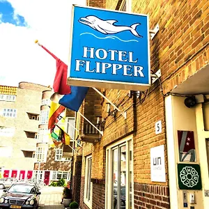 Flipper Holland