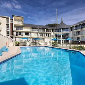 4* Hotel Edit