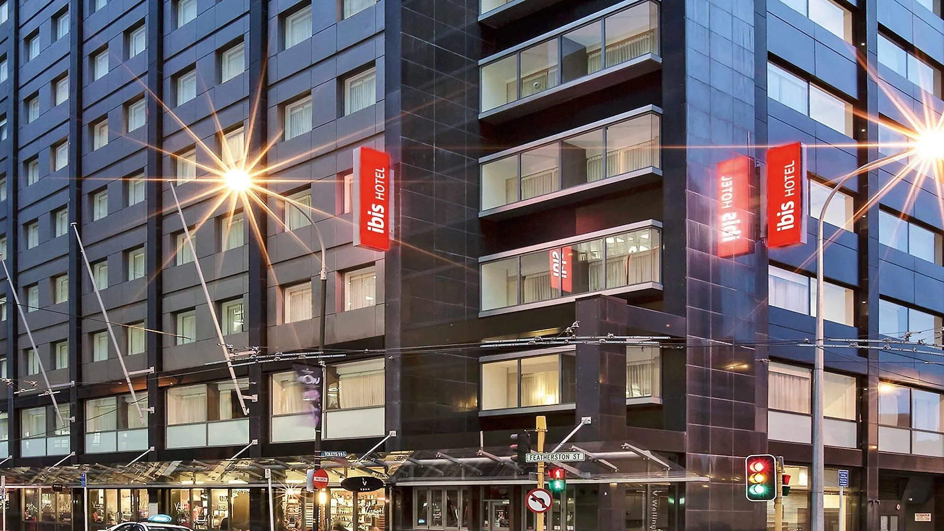 Ibis Wellington Hotel 3*,